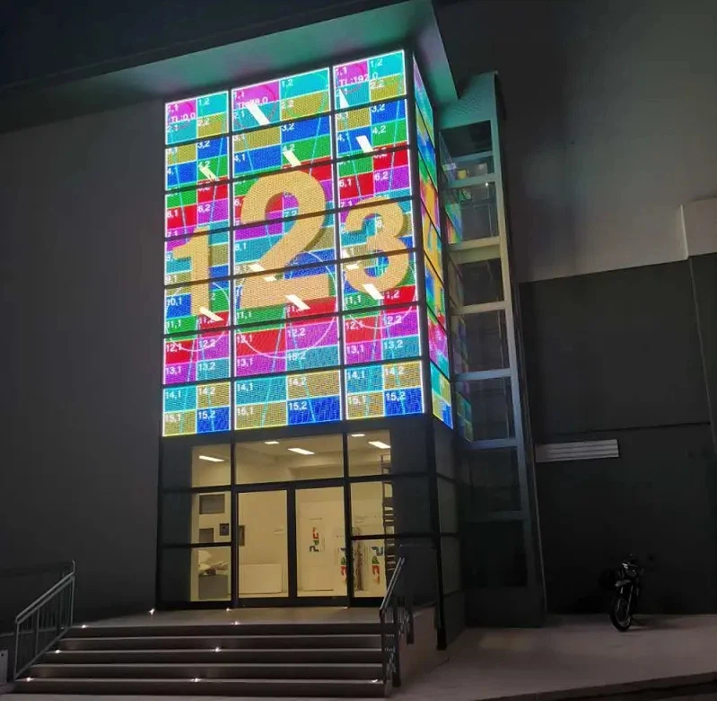 Прозрачен LED филмов екран